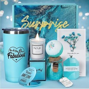 8 piece Women’s Gift Set